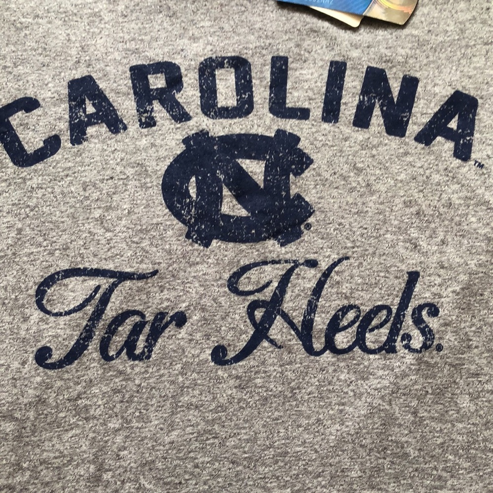 NWT Carolina Tar Heels T - Picture 2 of 4